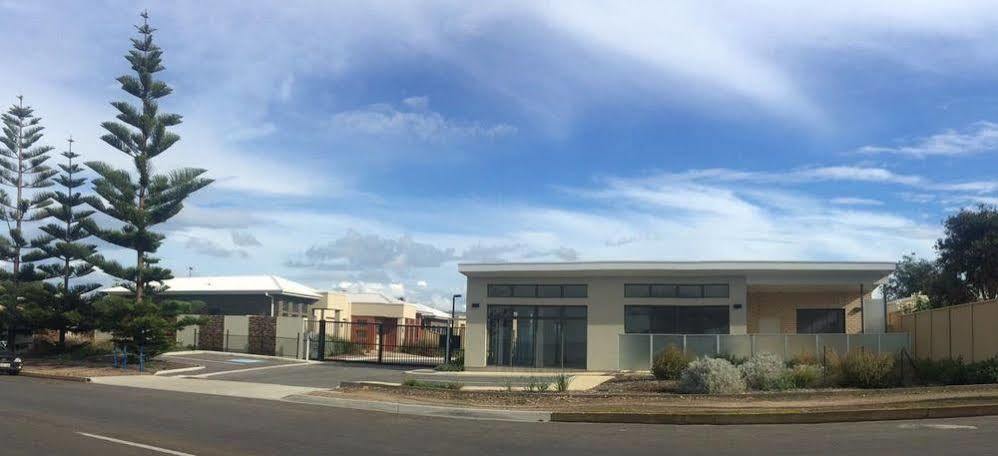 Villas On The Bay Kingscote Exterior photo